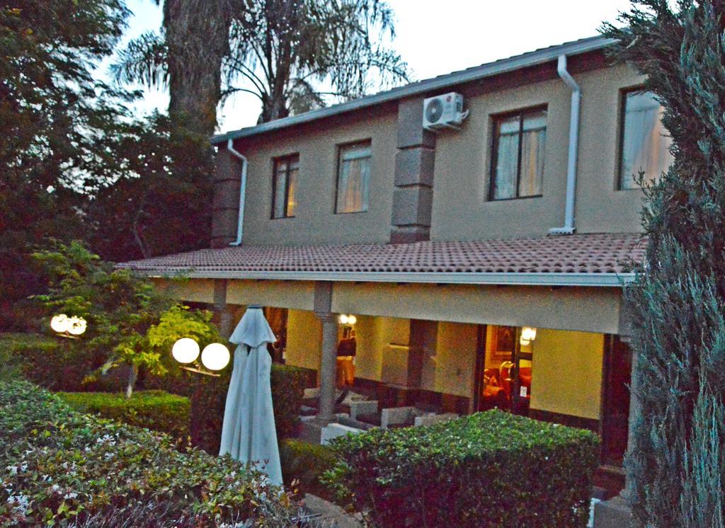 Constantia Manor Guest House Pretoria Luaran gambar